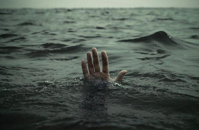 Death of niece along with husband in attempt to save drowning wife; Incidents in Bhandara district | बुडणाऱ्या पत्नीला वाचविण्याच्या प्रयत्नात पतीसह भाच्याचा मृत्यू; भंडारा जिल्ह्यातील घटना