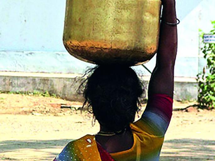 Water shortage from today in 12 villages of Nandura taluka | नांदुरा तालुक्यातील १२ गावात आतापासूनच पाणीटंचाई  Water shortage from today in 12 villages of Nandura taluka | नांदुरा तालुक्यातील १२ गावात आतापासूनच पाणीटंचाई
