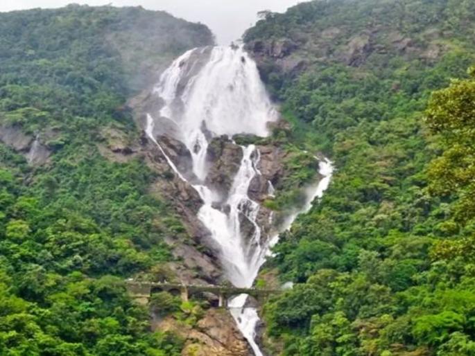 Goa: Waterfighters become dead! Now the defender will set up the waterfalls | गोवा: धबधबेही ठरले जीवघेणे! आता धबधब्यांवरही नेमणार जीवरक्षक Goa: Waterfighters become dead! Now the defender will set up the waterfalls | गोवा: धबधबेही ठरले जीवघेणे! आता धबधब्यांवरही नेमणार जीवरक्षक