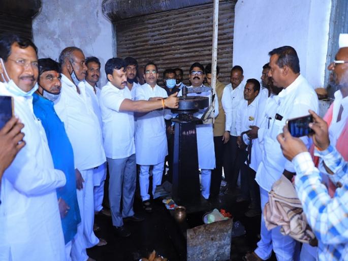 Discharge of water from the canal of the lower Terna project Farmers will get benefit | निम्न तेरणा प्रकल्पाच्या कालव्यातून पाणी विसर्ग सुरू; शेतकऱ्यांना होणार फायदा Discharge of water from the canal of the lower Terna project Farmers will get benefit | निम्न तेरणा प्रकल्पाच्या कालव्यातून पाणी विसर्ग सुरू; शेतकऱ्यांना होणार फायदा