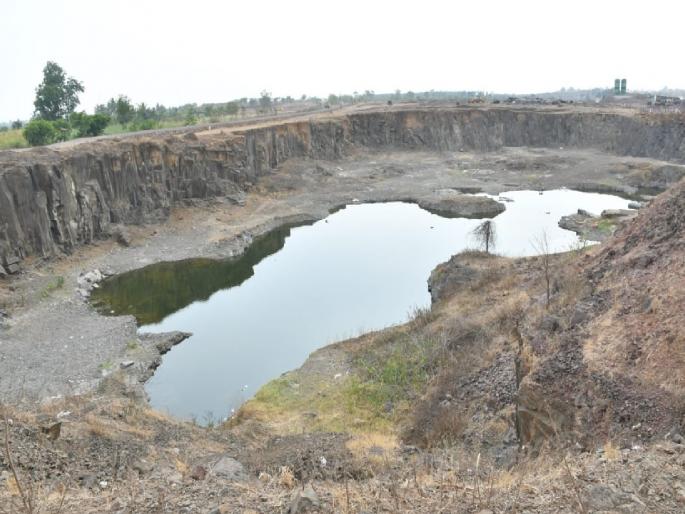 Will Rendal mine quench the thirst of Ichalkaranji, Serious consideration of a vast mine | Kolhapur: रेंदाळची खण इचलकरंजीची तहान भागविणार ?, विस्तीर्ण खणीचा गांभीर्याने विचार Will Rendal mine quench the thirst of Ichalkaranji, Serious consideration of a vast mine | Kolhapur: रेंदाळची खण इचलकरंजीची तहान भागविणार ?, विस्तीर्ण खणीचा गांभीर्याने विचार