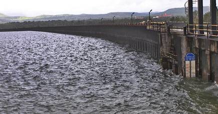 Bhima-Krishna water reserves reach 80%, increase in 15 days to 157 TMC water reserves | भीमा -कृष्णा खोऱ्यातील पाणीसाठा पोहचला 80 टक्क्यांवर; पंधरा दिवसांत 157 टीएमसी वाढ Bhima-Krishna water reserves reach 80%, increase in 15 days to 157 TMC water reserves | भीमा -कृष्णा खोऱ्यातील पाणीसाठा पोहचला 80 टक्क्यांवर; पंधरा दिवसांत 157 टीएमसी वाढ