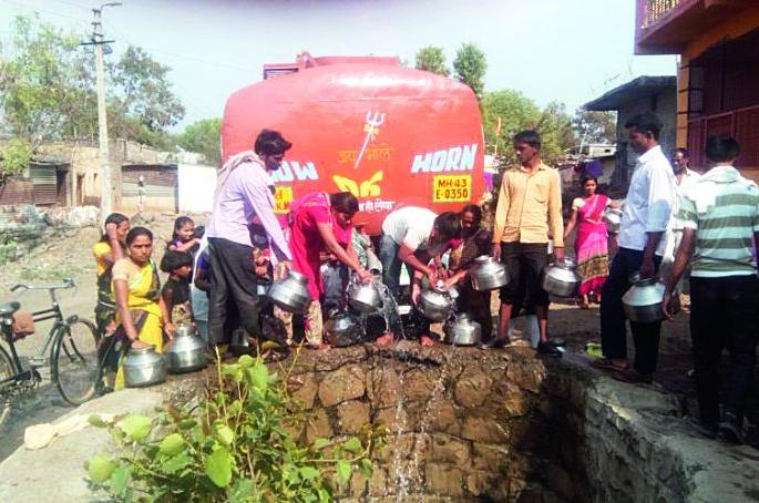 Buldana: Water shortage in 157 villages of Mehkar subdivision! | बुलडाणा : मेहकर उपविभागातील १५७ गावांमध्ये पाणीटंचाई! Buldana: Water shortage in 157 villages of Mehkar subdivision! | बुलडाणा : मेहकर उपविभागातील १५७ गावांमध्ये पाणीटंचाई!