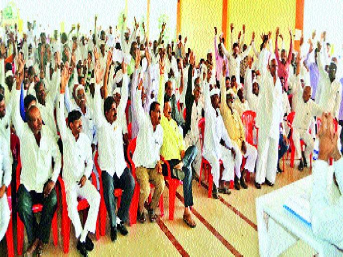 Purandar's euphemistic resolution for water supply, 2 TMC water demand | गुंजवणीच्या पाण्यासाठी पुरंदरचा एकमुखी ठराव , २ टीएमसी पाणी देण्याची मागणी Purandar's euphemistic resolution for water supply, 2 TMC water demand | गुंजवणीच्या पाण्यासाठी पुरंदरचा एकमुखी ठराव , २ टीएमसी पाणी देण्याची मागणी