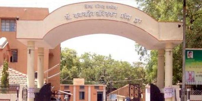 Akola Zilla Parishad's water supply department on wind! | अकोला जिल्हा परिषदेचा पाणीपुरवठा विभाग वाऱ्यावर! Akola Zilla Parishad's water supply department on wind! | अकोला जिल्हा परिषदेचा पाणीपुरवठा विभाग वाऱ्यावर!