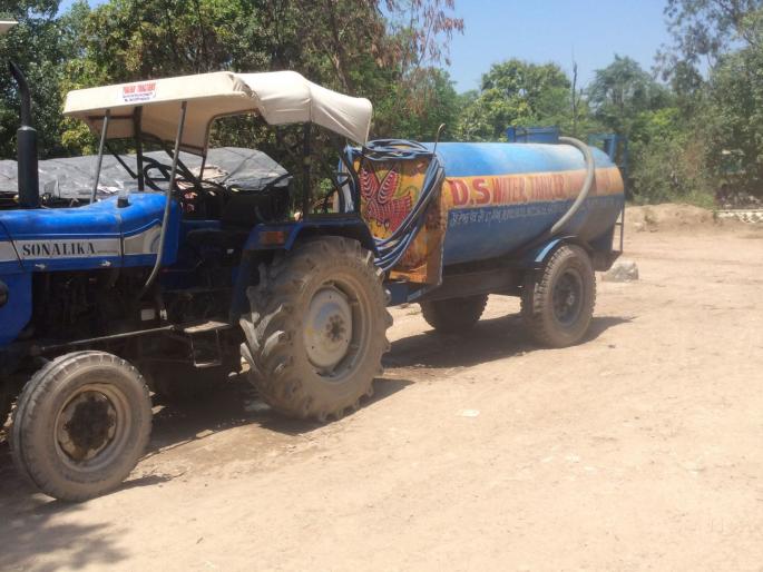 Scarcity seen in Nagpur district: In 19 villages, tanker started | नागपूर जिल्ह्यात टंचाईच्या झळा : १९ गावात सुरू झाले टँकर