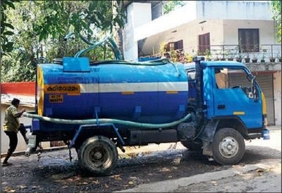 500 liters of water in rural areas in three and a half times | ग्रामीण भागात ५०० लीटर पाणी साडेतीनशे रुपयांत 500 liters of water in rural areas in three and a half times | ग्रामीण भागात ५०० लीटर पाणी साडेतीनशे रुपयांत