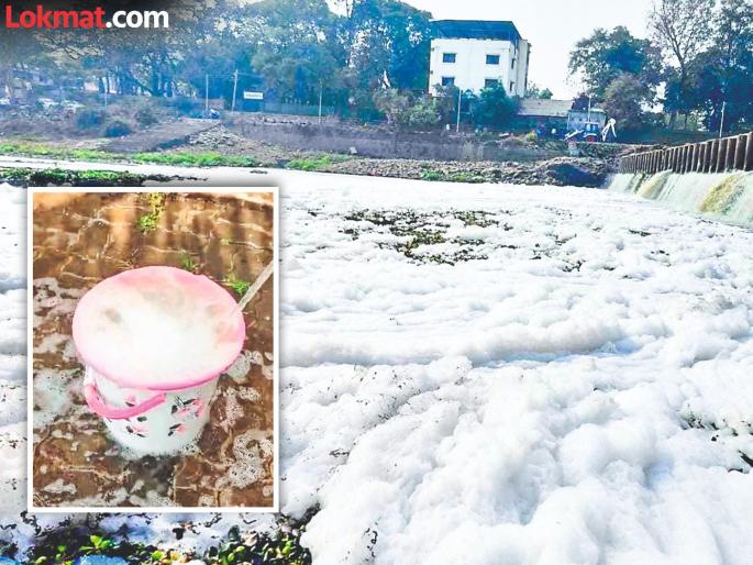 pimpari-chinchwad the pilgrimage has become poison Indrayani river in Alandi foams Red water from borewell fear among devotees | आळंदीत बोअरवेलमध्ये लालसर पाणी अन् नदीत फेस; भाविकांत भीती pimpari-chinchwad the pilgrimage has become poison Indrayani river in Alandi foams Red water from borewell fear among devotees | आळंदीत बोअरवेलमध्ये लालसर पाणी अन् नदीत फेस; भाविकांत भीती