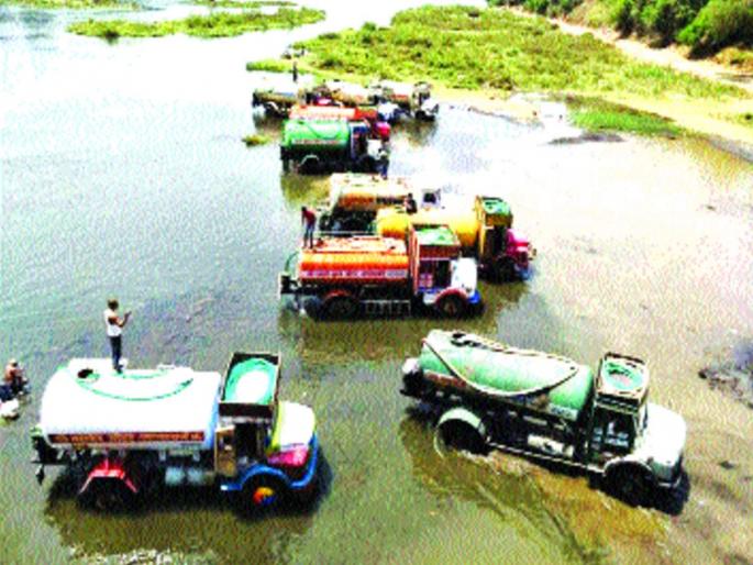 water theft from the Ulhas river in Badlapur | बदलापुरात उल्हास नदीतून पाणीचोरी सुरुच, चिखलोली धरणातूनही पाणी चोरी water theft from the Ulhas river in Badlapur | बदलापुरात उल्हास नदीतून पाणीचोरी सुरुच, चिखलोली धरणातूनही पाणी चोरी