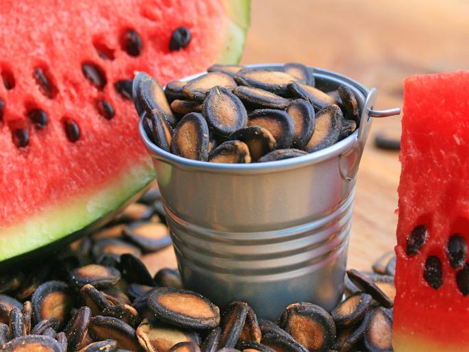 Watermelon Seeds Benefits: from reduce weight, blood sugar lever to skin tanning | कलिंगडाच्या बियांचे आरोग्याला होणारे एकापेक्षा एक फायदे, वाचाल तर तुम्ही कधीच फेकणार नाही! Watermelon Seeds Benefits: from reduce weight, blood sugar lever to skin tanning | कलिंगडाच्या बियांचे आरोग्याला होणारे एकापेक्षा एक फायदे, वाचाल तर तुम्ही कधीच फेकणार नाही!