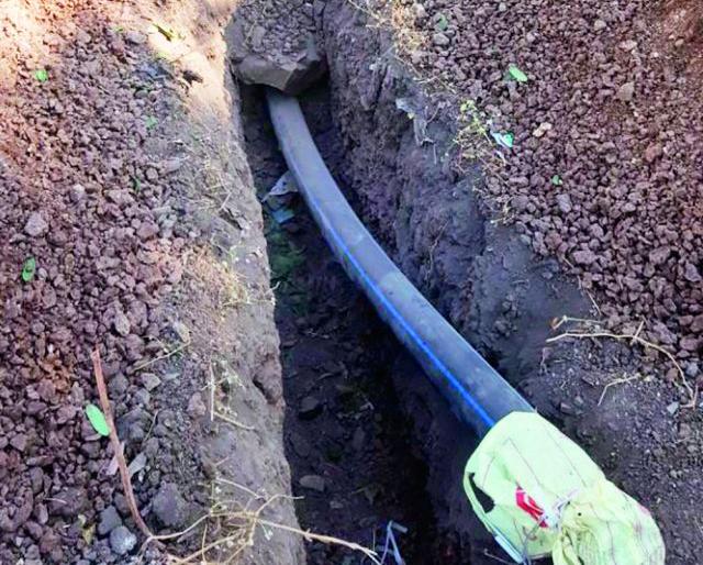 Akola City's water supply work | अकोला शहरात पाणी पुरवठय़ाच्या कामाची ऐशीतैशी Akola City's water supply work | अकोला शहरात पाणी पुरवठय़ाच्या कामाची ऐशीतैशी