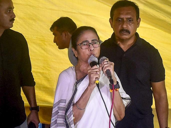 discussion Failed again Doctor insists on live streaming; Mamta said, you cannot insult me in such a way | पुन्हा चर्चा फेल! लाइव्ह स्ट्रीमिंगवर डॉक्टर ठाम; ममता म्हणाल्या, आपण अशा पद्दतीने माझा अपमान करू शकत नाही discussion Failed again Doctor insists on live streaming; Mamta said, you cannot insult me in such a way | पुन्हा चर्चा फेल! लाइव्ह स्ट्रीमिंगवर डॉक्टर ठाम; ममता म्हणाल्या, आपण अशा पद्दतीने माझा अपमान करू शकत नाही