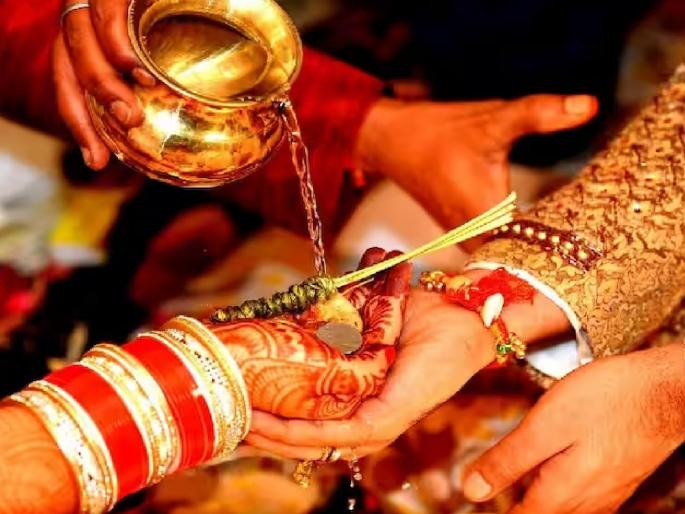 More weddings this year than last year, | यंदा कर्तव्य आहे! लग्नाचा धुमधडाका जोरात, महिन्यांनुसार मुहूर्ताची तारीख..जाणून घ्या More weddings this year than last year, | यंदा कर्तव्य आहे! लग्नाचा धुमधडाका जोरात, महिन्यांनुसार मुहूर्ताची तारीख..जाणून घ्या