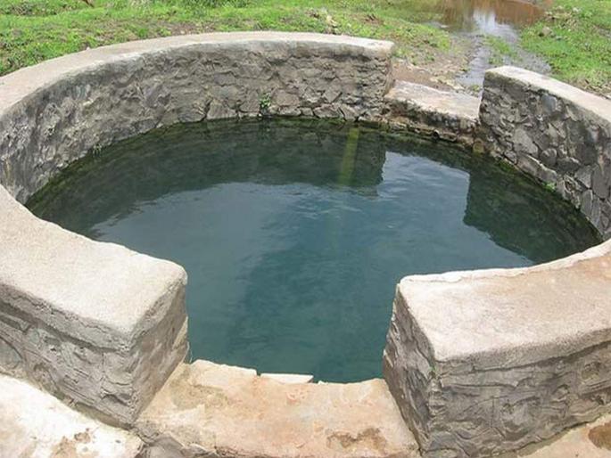 mother -daughter falls into a well and dies while going to wash clothes | धुणे धुण्यासाठी गेलेल्या माय-लेकीचा विहिरीत पडून मृत्यू mother -daughter falls into a well and dies while going to wash clothes | धुणे धुण्यासाठी गेलेल्या माय-लेकीचा विहिरीत पडून मृत्यू
