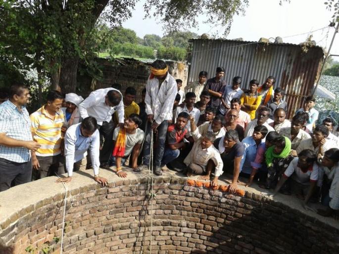 Dead body found in well | खोदकाम सुरू असलेल्या विहिरीत मृतदेह