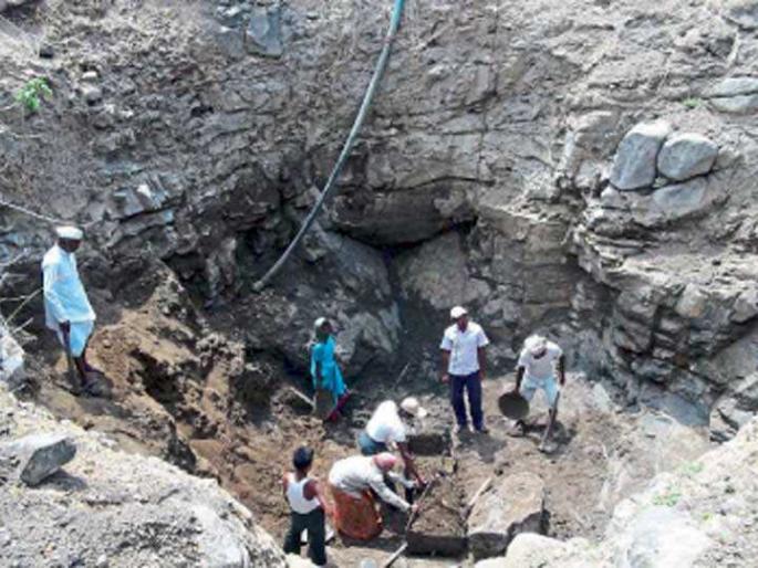 There are 4800 irrigation wells in Washim district | वाशिम जिल्ह्यात ४८०० सिंचन विहिरी अपूर्णावस्थेत