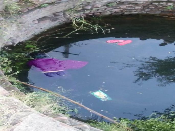 Suicide with a speeding daughter of a cancerous mother | कर्करोगग्रस्त मातेची गतिमंद मुलीसह आत्महत्या Suicide with a speeding daughter of a cancerous mother | कर्करोगग्रस्त मातेची गतिमंद मुलीसह आत्महत्या