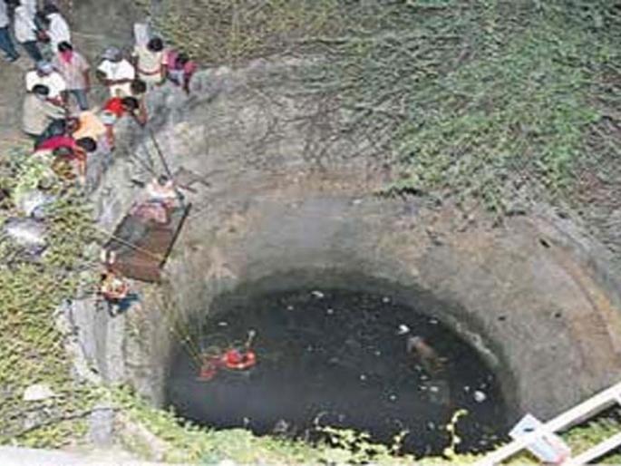 9 bodies recovered from well in telangana; Inclusion of 6 members of the same family pnm | विहिरीतून काढले तब्बल ९ मृतदेह; एकाच कुटुंबातील ६ जणांचा समावेश, परिसरात खळबळ 9 bodies recovered from well in telangana; Inclusion of 6 members of the same family pnm | विहिरीतून काढले तब्बल ९ मृतदेह; एकाच कुटुंबातील ६ जणांचा समावेश, परिसरात खळबळ