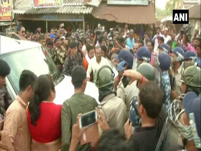 tmc and bjp in a war over cremation of bjp workers killed in north 24 pargana violence | भाजपा आज काळा दिवस पाळणार, 12 तास बंदची हाक tmc and bjp in a war over cremation of bjp workers killed in north 24 pargana violence | भाजपा आज काळा दिवस पाळणार, 12 तास बंदची हाक