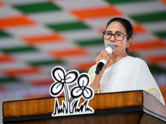 West Bengal Election Mamata Banerjee Announces Pay Hike for Priests and Muezzins Ahead of Election Date Announcement | आचारसंहिता लागण्यापूर्वीच ममतांच्या मोठ्या घोषणा; पुरोहितांपासून सरकारी कर्मचाऱ्यांना मोठी भेट! West Bengal Election Mamata Banerjee Announces Pay Hike for Priests and Muezzins Ahead of Election Date Announcement | आचारसंहिता लागण्यापूर्वीच ममतांच्या मोठ्या घोषणा; पुरोहितांपासून सरकारी कर्मचाऱ्यांना मोठी भेट!