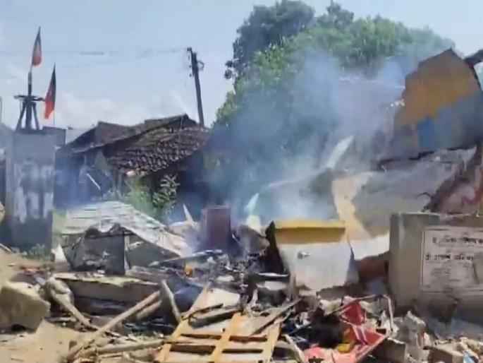 Lok Sabha Election 2024 - Clash between BJP and TMC workers in Nandigram, West Bengal, one woman worker killed | पश्चिम बंगालमध्ये राडा! भाजपाच्या महिला कार्यकर्त्याच्या मृत्यूनं तणाव; TMC वर आरोप Lok Sabha Election 2024 - Clash between BJP and TMC workers in Nandigram, West Bengal, one woman worker killed | पश्चिम बंगालमध्ये राडा! भाजपाच्या महिला कार्यकर्त्याच्या मृत्यूनं तणाव; TMC वर आरोप