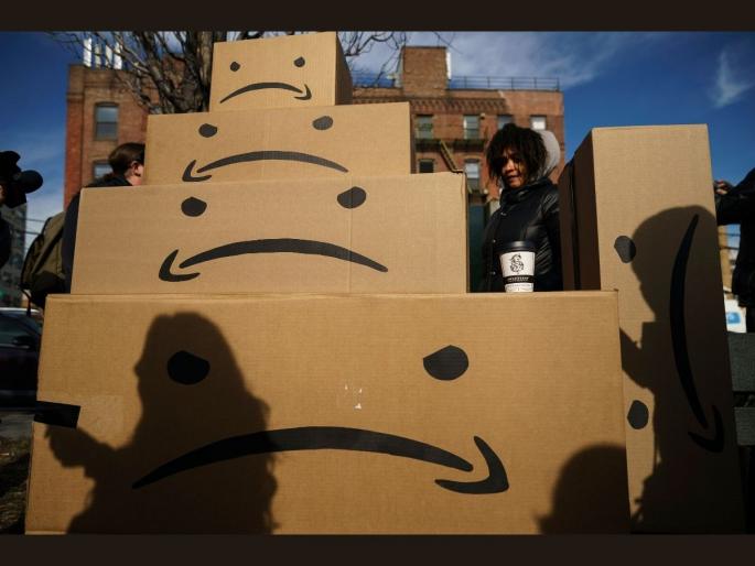 what amazon knows about you and how to stop it and reduce it | तुमच्या अपेक्षेपेक्षा तुमची कितीतरी जास्त माहिती आहे अॅमेझॉनकडे, असा थांबवा ‘डेटा गेम’   what amazon knows about you and how to stop it and reduce it | तुमच्या अपेक्षेपेक्षा तुमची कितीतरी जास्त माहिती आहे अॅमेझॉनकडे, असा थांबवा ‘डेटा गेम’