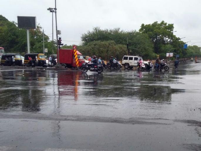 slight rain in Pune city and suburbs | पुणे शहर व उपनगरात पावसाच्या हलक्या सरी slight rain in Pune city and suburbs | पुणे शहर व उपनगरात पावसाच्या हलक्या सरी