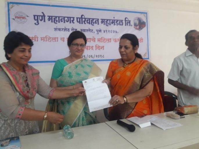 Nilam Gorhe gave 10 lakh ruppes to place cctv cameras in pmp buses | बसेसमध्ये सीसीटिव्ही बसविण्यासाठी निलम गोऱ्हे यांनी अामदार निधीतून दिले 10 लाख रुपये Nilam Gorhe gave 10 lakh ruppes to place cctv cameras in pmp buses | बसेसमध्ये सीसीटिव्ही बसविण्यासाठी निलम गोऱ्हे यांनी अामदार निधीतून दिले 10 लाख रुपये