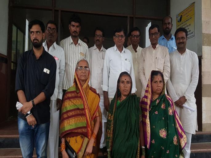 Filed a no-confidence motion against the Chairman of the Sengaw Agricultural Produce Market Committee | सेनगाव कृषी उत्पन्न बाजार समितीच्या सभापतीवर अविश्वास प्रस्ताव दाखल Filed a no-confidence motion against the Chairman of the Sengaw Agricultural Produce Market Committee | सेनगाव कृषी उत्पन्न बाजार समितीच्या सभापतीवर अविश्वास प्रस्ताव दाखल