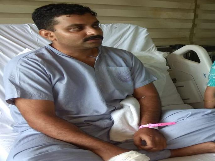 Police dying to die; Nigerian police firing on police | मरता मरता वाचले पोलीस; नायझेरियन तस्करांनी केला पोलिसांवर जीवघेणा हल्ला Police dying to die; Nigerian police firing on police | मरता मरता वाचले पोलीस; नायझेरियन तस्करांनी केला पोलिसांवर जीवघेणा हल्ला