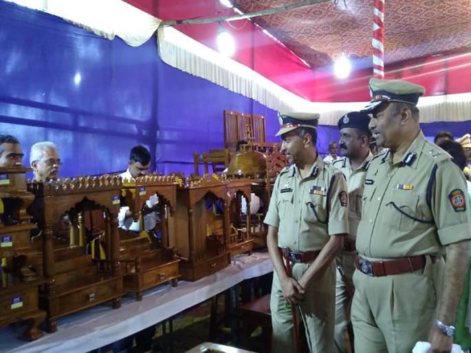 yerawda jail is giving work to prisoners | येरवडा कारागृह देतंय कैद्यांच्या हाताला काम
