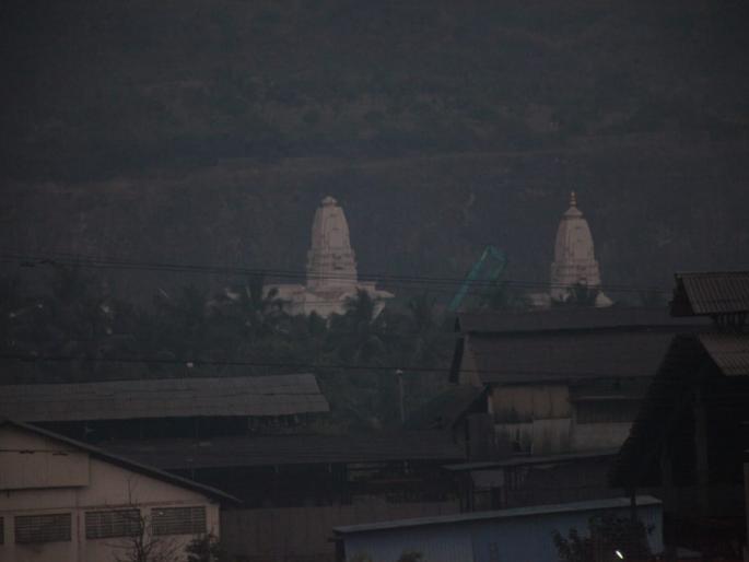 Former minister Ganesh Naik shocks; Hammer at the unauthorized Bawkhaleshwar temple | माजी मंत्री गणेश नाईक यांना धक्का; अनधिकृत बावखळेश्वर मंदिरावर हातोडा