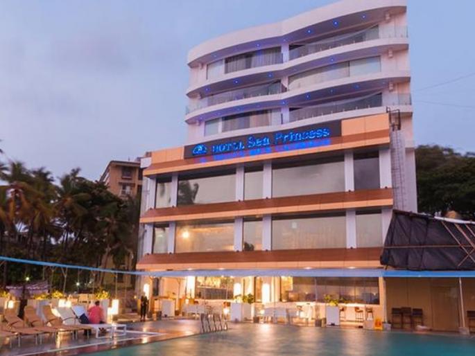 British citizens disappeared from a luxury hotel in Juhu | ब्रिटिश नागरिकाची जुहूतील आलिशान हॉटेलमधून झाली बॅग गायब  British citizens disappeared from a luxury hotel in Juhu | ब्रिटिश नागरिकाची जुहूतील आलिशान हॉटेलमधून झाली बॅग गायब