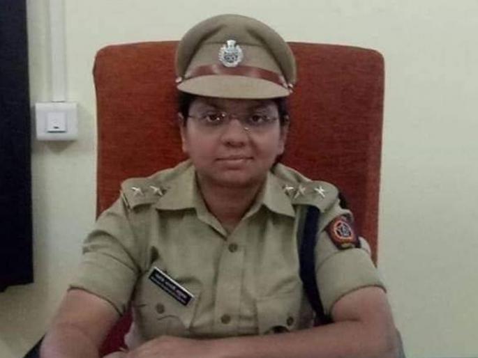 The controversial IPS Bhagyashree took the plow to the ground | वादग्रस्त आयपीएस भाग्यश्री नवटकेची कणकवलीत उचलबांगडी The controversial IPS Bhagyashree took the plow to the ground | वादग्रस्त आयपीएस भाग्यश्री नवटकेची कणकवलीत उचलबांगडी