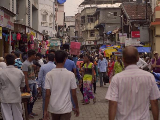 What is the reason behind dropping Marathi population in Mumbai? | मुंबईतील मराठी टक्क्याला कुणामुळे बसला धक्का? What is the reason behind dropping Marathi population in Mumbai? | मुंबईतील मराठी टक्क्याला कुणामुळे बसला धक्का?