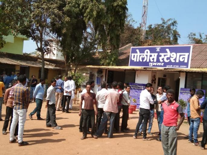 Attempt to rob a knife in a cloth shop | कापड दुकानात चाकूच्या धाकावर लुटण्याचा प्रयत्न; व्यापाऱ्यांनी चोपले