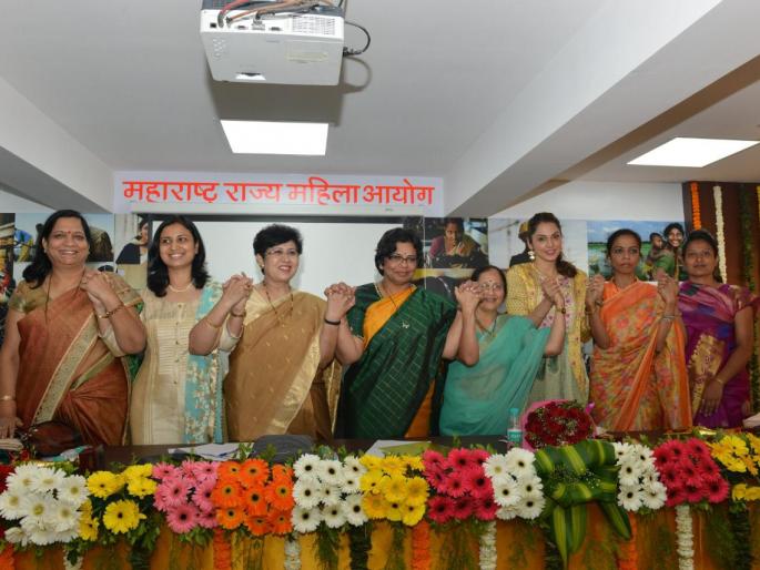 Jawans fight for the country because of strong support from a woman in the family - Vijay Rathkatkar | घरातील महिलेच्या भक्कम पाठिंब्यामुळेच जवान देशासाठी लढतात - विजया रहाटकर Jawans fight for the country because of strong support from a woman in the family - Vijay Rathkatkar | घरातील महिलेच्या भक्कम पाठिंब्यामुळेच जवान देशासाठी लढतात - विजया रहाटकर