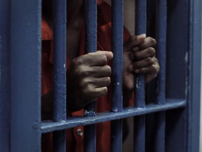 34,000 prisoners in the state will be deprived from the voting | राज्यात ३४ हजार कैदी मतदानापासून राहणार वंचित 34,000 prisoners in the state will be deprived from the voting | राज्यात ३४ हजार कैदी मतदानापासून राहणार वंचित