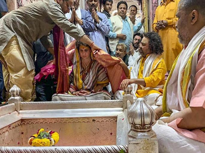 prtition against priyanka gandhi in varanasi court | प्रियंका गांधी यांच्याविरोधात वाराणसी कोर्टात याचिका दाखल prtition against priyanka gandhi in varanasi court | प्रियंका गांधी यांच्याविरोधात वाराणसी कोर्टात याचिका दाखल