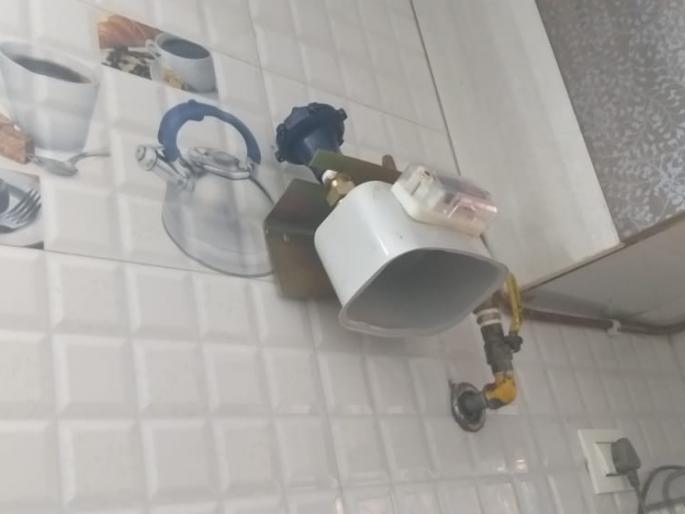 Mahanagar gas pipeline Meter explosion | महानगर गॅस पाईप लाईनच्या मीटरचे स्फोट Mahanagar gas pipeline Meter explosion | महानगर गॅस पाईप लाईनच्या मीटरचे स्फोट