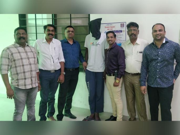 The accused arrested after 12 years; Thane crime branch action | १२ वर्षापासून फरार आरोपीस अटक; ठाणे गुन्हे शाखेची कारवाई
