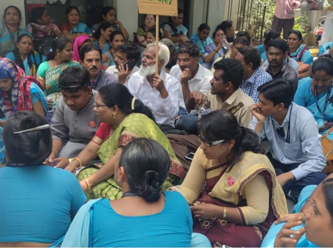 Jahangir Hospital employees are on strike on second day also | जहांगीर हाॅस्पिटलच्या कर्मचाऱ्यांचे आंदाेलन दुसऱ्या दिवशीही सुरुच
