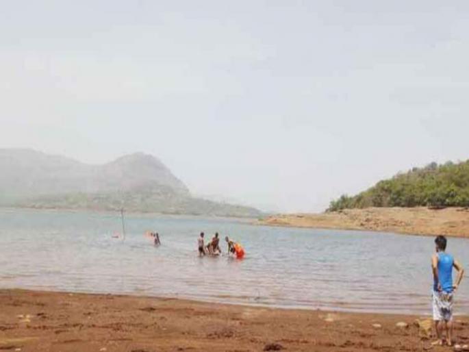 student come for a picnic, drawn in mulshi dam | मुळशी धरणात पाेहण्यासाठी उतरलेले विद्यार्थी बुडाले student come for a picnic, drawn in mulshi dam | मुळशी धरणात पाेहण्यासाठी उतरलेले विद्यार्थी बुडाले
