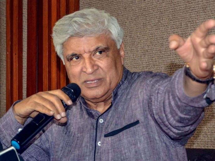 If you ban burqa, outlaw ghoonghat too, says Javed Akhtar | बुरख्यासोबतच घुंगटवरही बंदी घाला - जावेद अख्तर If you ban burqa, outlaw ghoonghat too, says Javed Akhtar | बुरख्यासोबतच घुंगटवरही बंदी घाला - जावेद अख्तर