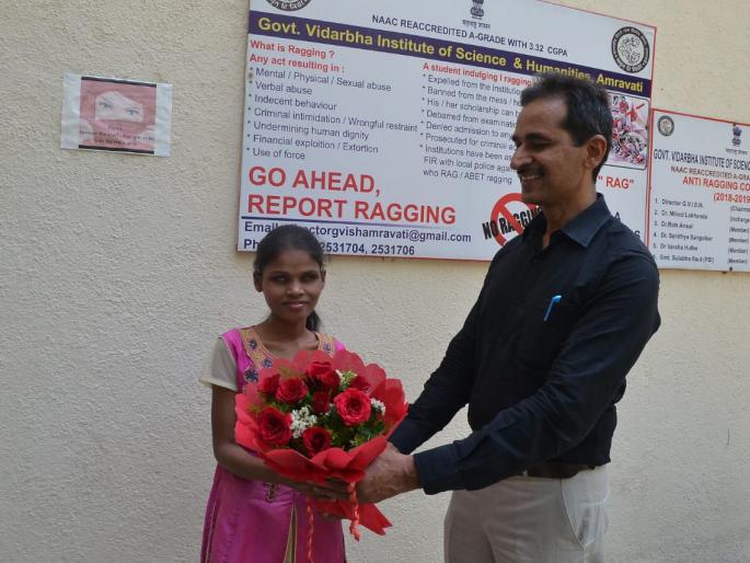 Shankarababna's daughter Mala will be highly educated | शंकरबाबांची मानसकन्या होणार उच्चशिक्षित