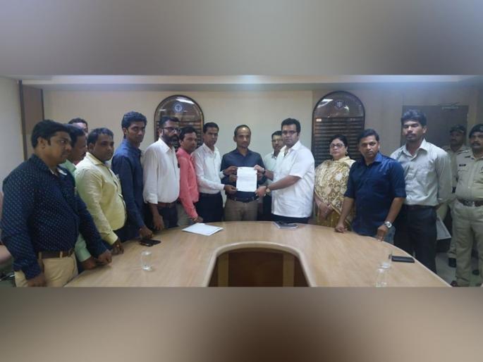 Dr. Patil Tadvi Suicide Case: A MNS demand to cancel the medical degree license of the accused doctordoctor | डॉ. तडवी आत्महत्या प्रकरण : आरोपी डॉक्टरांचा वैद्यकीय पदवी परवाना रद्द करण्याची मनसेची मागणी  Dr. Patil Tadvi Suicide Case: A MNS demand to cancel the medical degree license of the accused doctordoctor | डॉ. तडवी आत्महत्या प्रकरण : आरोपी डॉक्टरांचा वैद्यकीय पदवी परवाना रद्द करण्याची मनसेची मागणी