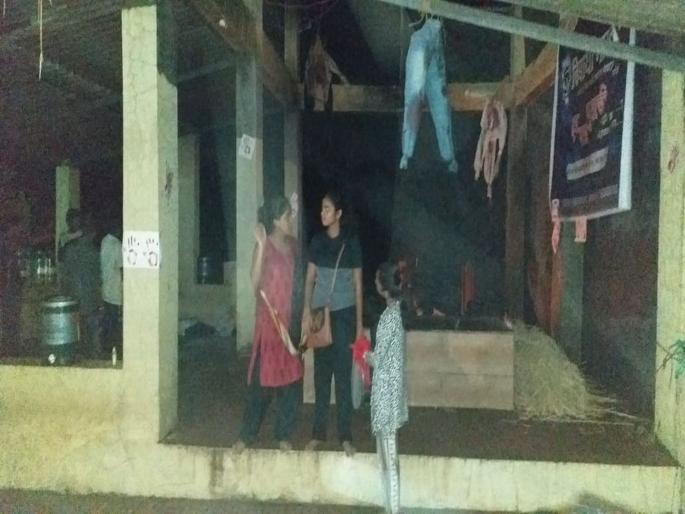 ... and a dark night ghost! | ...अन् एक काळोखी रात्र भुताची! ... and a dark night ghost! | ...अन् एक काळोखी रात्र भुताची!