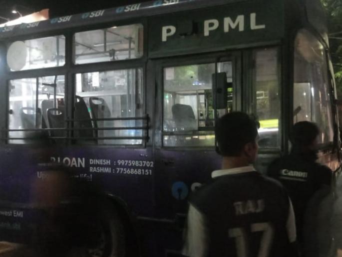 PMP hits man who crossing the road at Dnyaneshwar Chowk in Pune | रस्ता क्रॉस करणाऱ्या व्यक्तीला पीएमपीने उडवले; ज्ञानेश्वर चौकातील घटना PMP hits man who crossing the road at Dnyaneshwar Chowk in Pune | रस्ता क्रॉस करणाऱ्या व्यक्तीला पीएमपीने उडवले; ज्ञानेश्वर चौकातील घटना