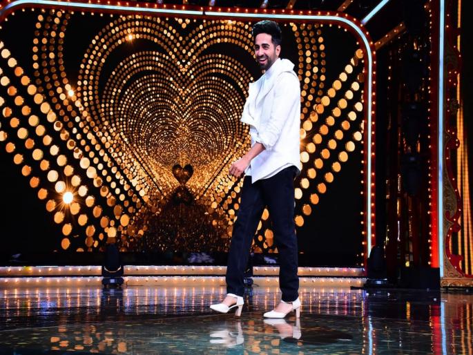 OMG ...! Ravina Tandon gave challenge to Ayushman Khurana in Nach Baliye 9, surprised everyone by completing the challenge. | OMG...! आयुषमान खुराणाला रविना टंडनने दिलं हे चॅलेंज, चॅलेंज पूर्ण करून त्याने सर्वांना केलं थक्क OMG ...! Ravina Tandon gave challenge to Ayushman Khurana in Nach Baliye 9, surprised everyone by completing the challenge. | OMG...! आयुषमान खुराणाला रविना टंडनने दिलं हे चॅलेंज, चॅलेंज पूर्ण करून त्याने सर्वांना केलं थक्क