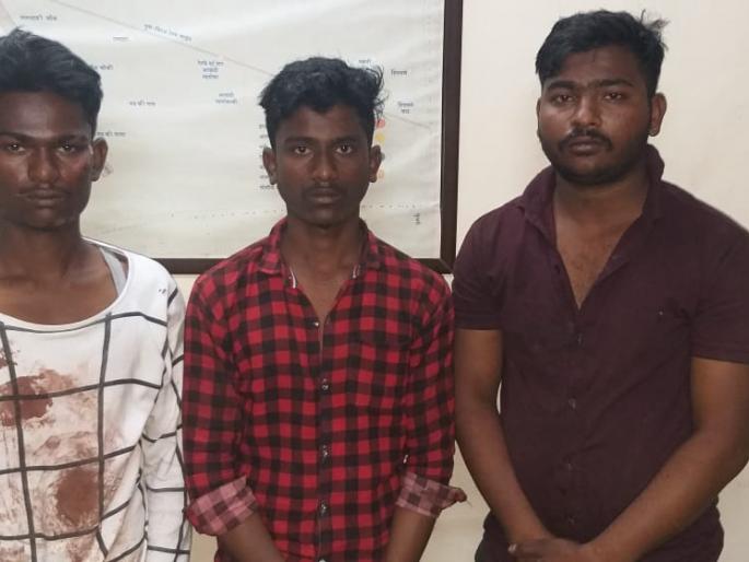Police trace suspects found 3 murderers; Attempts to dispose of a corpse | संशयावरुन पाठलाग करणाऱ्या पोलिसांना सापडले 3 खुनी; मृतदेहाची विल्हेवाट लावण्याचा प्रयत्न Police trace suspects found 3 murderers; Attempts to dispose of a corpse | संशयावरुन पाठलाग करणाऱ्या पोलिसांना सापडले 3 खुनी; मृतदेहाची विल्हेवाट लावण्याचा प्रयत्न